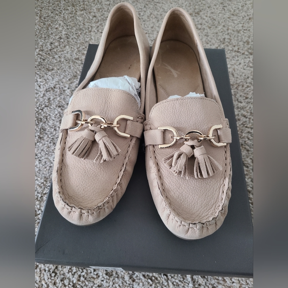 Leather Aerosols Tassel Loafer